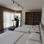 Esmi Durres