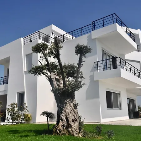 Villa Esmi Durres Kryemedhej