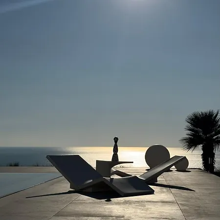 Esmi Durres Villa *