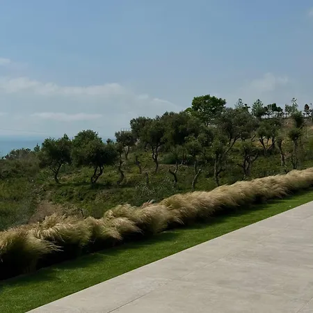 Esmi Durres
