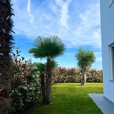 Esmi Durres Kryemedhej