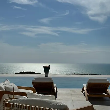 Esmi Durres Villa *