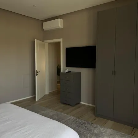 Villa Esmi Durres *