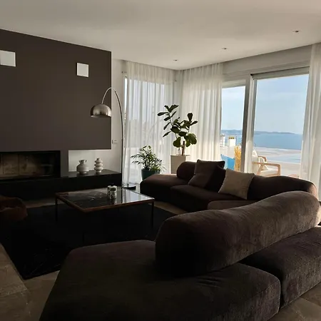 Esmi Durres Villa *