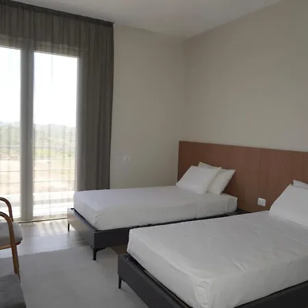 Esmi Durres * Kryemedhej