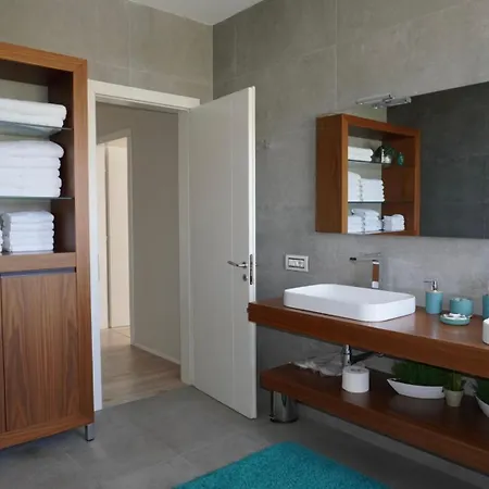Esmi Durres Villa