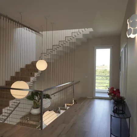 Villa Esmi Durres *