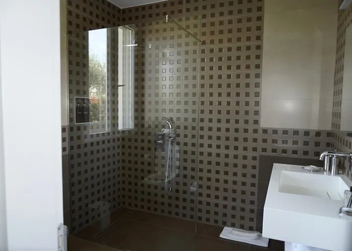 Esmi Durres * Kryemëdhej