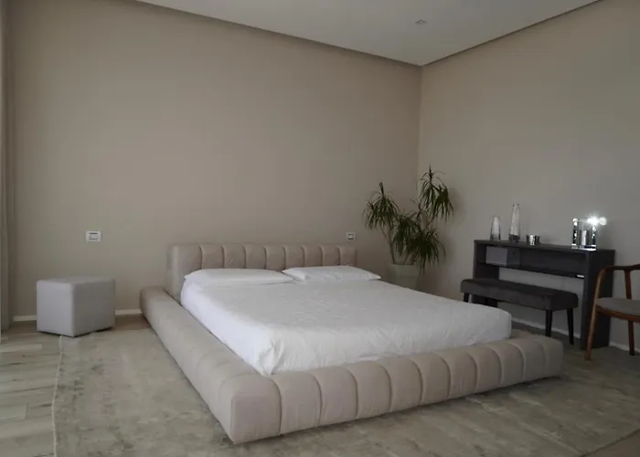 Esmi Durres Kryemëdhej