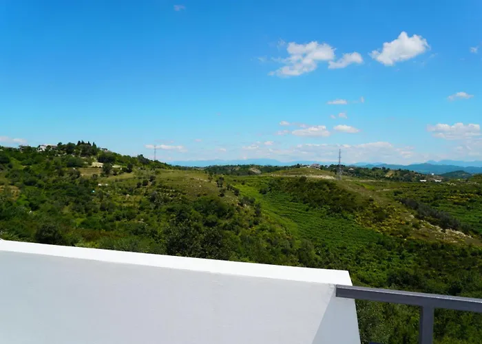 Esmi Durres Kryemëdhej